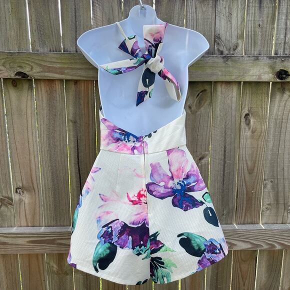 Luxxel floral halter open back romper - Picture 2 of 6